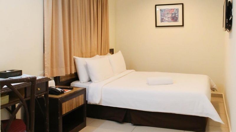 Corona Inn Куала Лумпур Екстериор снимка
